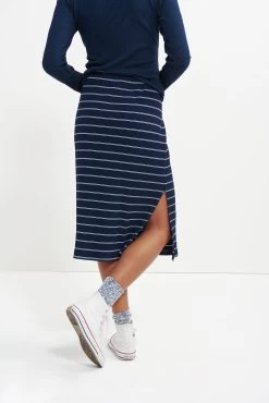 Vindy Paris Rib Skirt - Pippa Stripe 5 Vindy Paris Rib Skirt - Pippa Stripe -Vibe Wardrobe Shop 0054 Vindy Paris Rib Pippa Stripe Navy White0575 web afb2d20a 1299 4578 bfb8 0bb2c27af8ce