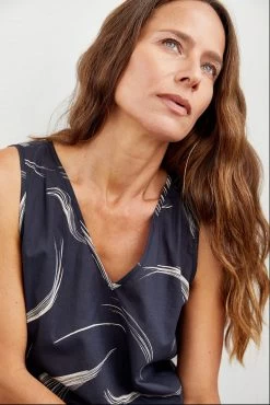 Mariposa Tank - Malaga Print - ReAmour -Vibe Wardrobe Shop 0067 Mariposa Malaga 0036 web 61cae57d 6677 4a3a a556 48f039a2a900