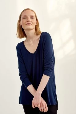 Celine 3/4 Sleeve Dream Rib Tee - Ocean -Vibe Wardrobe Shop 0069 Celine Navy 1855 web cb737f58 0cda 4c23 9449 2a7033ce3bf9