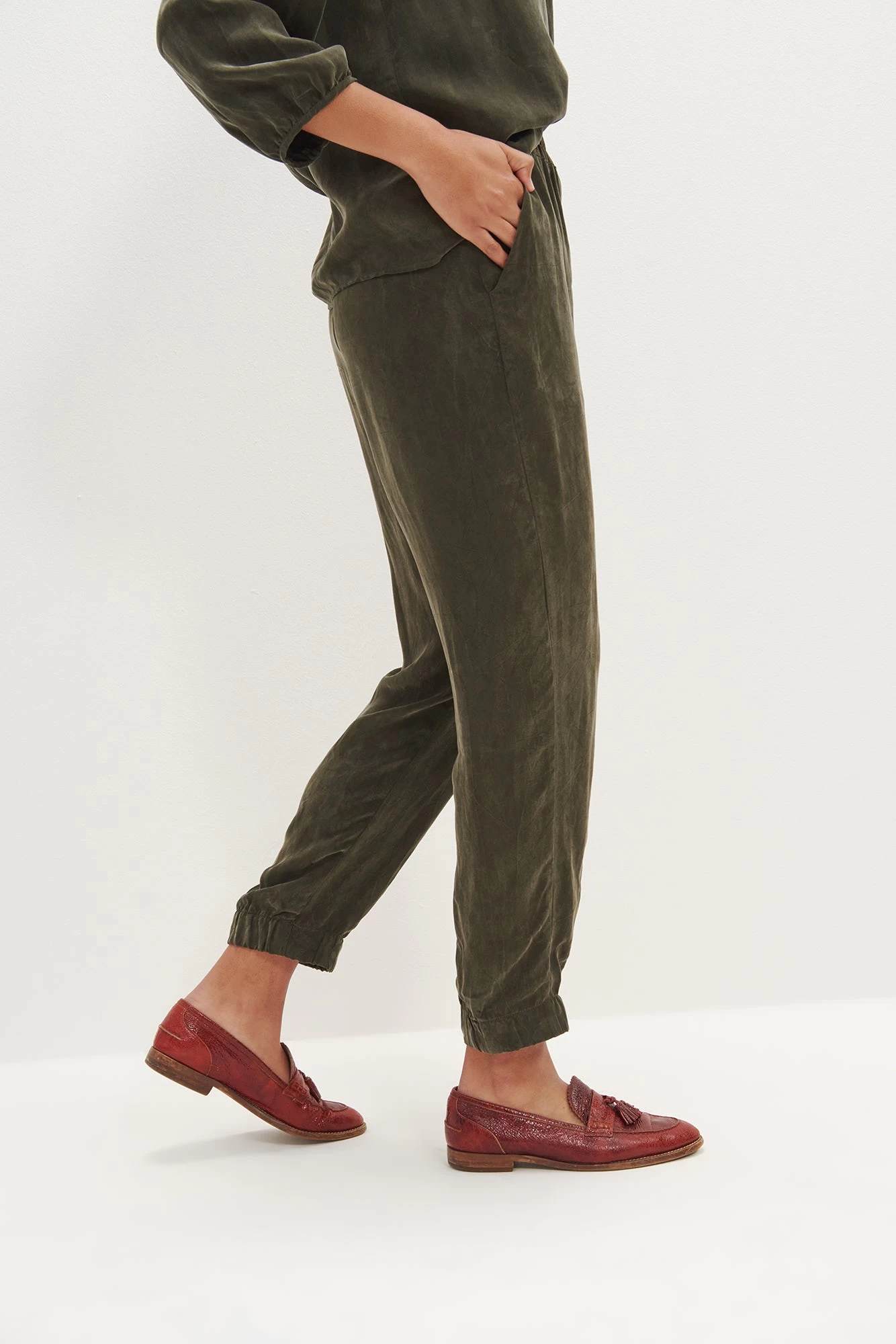 Henri Cupro Joggers - Olive 4 Henri Cupro Joggers - Olive - Image 4