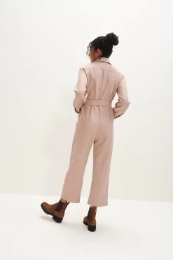 Oceane Femme Fête Jumpsuit - Rose -Vibe Wardrobe Shop 0092 Oceane Rose 6691 web c44323e2 9b8f 4dcb ba96 16be9eb79bf0