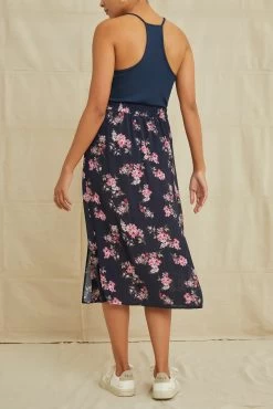 Ollie Midi Skirt - Whitby Floral -Vibe Wardrobe Shop 0099OllieWhitby 4813 web 721dfee7 9402 4f9a 89a0 2f21791614b3