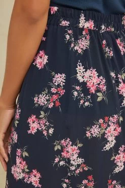 Ollie Midi Skirt - Whitby Floral -Vibe Wardrobe Shop 0099OllieWhitby 4849 web 2fab7daf cefd 4a97 833e bf49280ac181