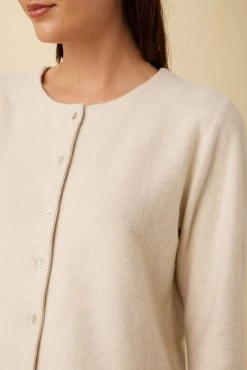 Mira Nouveau Fleece Cardigan - Oatmeal -Vibe Wardrobe Shop 0115 Mira Brushed Oatmeal 4