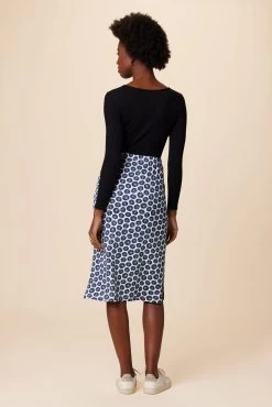 Vindy Reverie Knit Skirt - Calico Navy -Vibe Wardrobe Shop 0220 Vindy Calico Navy 3