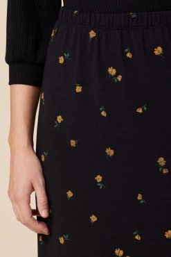 Vindy Reverie Knit Skirt - Positano -Vibe Wardrobe Shop 0220 Vindy Reverie Positano 5