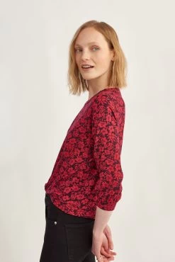 Issa Raglan Tee -Vibe Wardrobe Shop 0223 Issa Cotton Modal Luxembourg 1507 web c5e899e2 27d9 4ee3 841b 9f3bd7825655