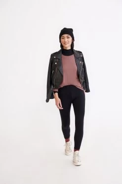 Magda Dream Rib Leggings -Vibe Wardrobe Shop 0260 Magda Dream Rib Black 1763 web