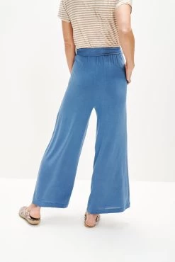 Rowan Zero-Waste Pant - Horizon -Vibe Wardrobe Shop 0356 Rowan Zero Waste Pant Horizon 0778 web 117d14d5 c393 47f7 b69b a4da4295b765