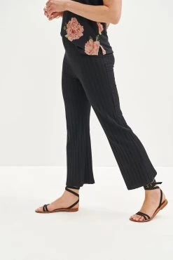 Gwen Ribbed Pants - Black -Vibe Wardrobe Shop 0389 Gwen Black 1706 web d2fd6222 ba71 4cf5 a721 f4e4d299f800