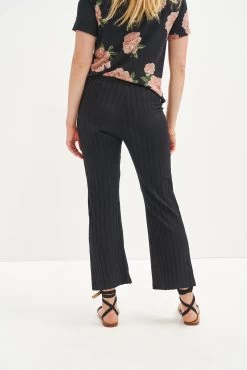 Gwen Ribbed Pants - Black -Vibe Wardrobe Shop 0389 Gwen Black 1719 web f39944e3 f053 4d1a a9a8 551d9ca2bde7