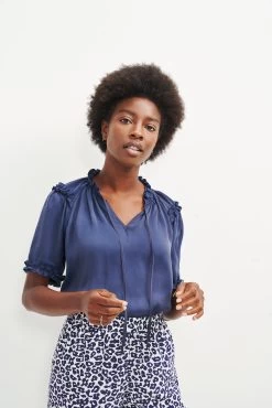 Zuri Cupro Blouse - Ocean -Vibe Wardrobe Shop 0396 Zuri Ocean 0128 web 15ef88a1 66ab 4402 af1d a023b4eeb070