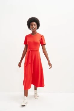 Tenille Scallop Knit Midi Dress -Vibe Wardrobe Shop 0424 Tenille Carmine 2577 web