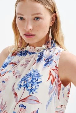 Keke Washable Silk Blouse - Saint Barts White Floral -Vibe Wardrobe Shop 0455 keke silk ivory saint barts 0371 web 57d47c87 4257 4fa9 99fc e18267a214ef