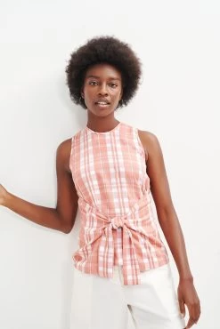 Natalie Upcycled Tank - ReAmour -Vibe Wardrobe Shop 0458 Natalie Madera Check 0748 web 2b6431e1 59c2 4f5c 9342 76c74d413027