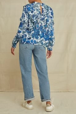 Clara Ecovero Blouse - Elsinore Blue 6 Clara Ecovero Blouse - Elsinore Blue -Vibe Wardrobe Shop 0485ClaraElsinoreBlue 6996 web ba3d2250 cbcf 48bd ba09 b925ed3c8702