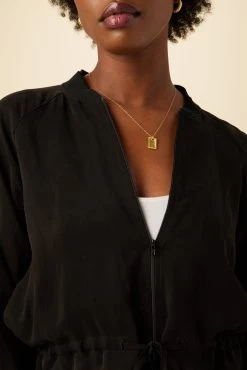 Roux Mixed Cupro Jacket - Black 10 Roux Mixed Cupro Jacket - Black -Vibe Wardrobe Shop 0515 Roux Jacket Black 5 09c86b6a 3909 4a3c 9f46 10e5c6aff4ba