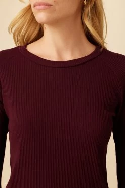 Dia Paris Rib Top - Plum 8 Dia Paris Rib Top - Plum -Vibe Wardrobe Shop 0524 Dia Plum 4
