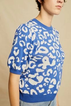 Genesis Sweater - Ivory And Blue - ReAmour 7 Genesis Sweater - Ivory And Blue - ReAmour -Vibe Wardrobe Shop 0551 Genesis Ivory Blue Animal Jacquard 0606 web 22e1336a ca81 4f10 ae1e 0b2b54fc6a92