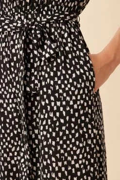 Wynnie Ecovero Jumpsuit - Italia 9 Wynnie Ecovero Jumpsuit - Italia -Vibe Wardrobe Shop 0562 Wynnie Italia 5