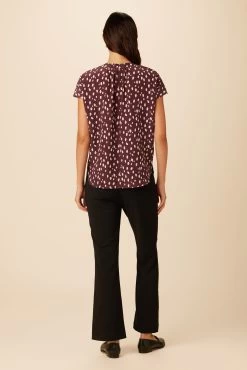 Renata Washable Silk Blouse - Pebble Dot Plum 6 Renata Washable Silk Blouse - Pebble Dot Plum -Vibe Wardrobe Shop 05 1068 Renata Plum Ivory 3