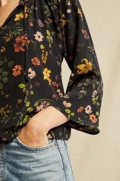 Isla Washable Silk Blouse - St. Germain Floral -Vibe Wardrobe Shop 0609 Isla St Germain Floral 3505 web 1ffbb7bd ed9b 4081 b85c 7e96d748d750