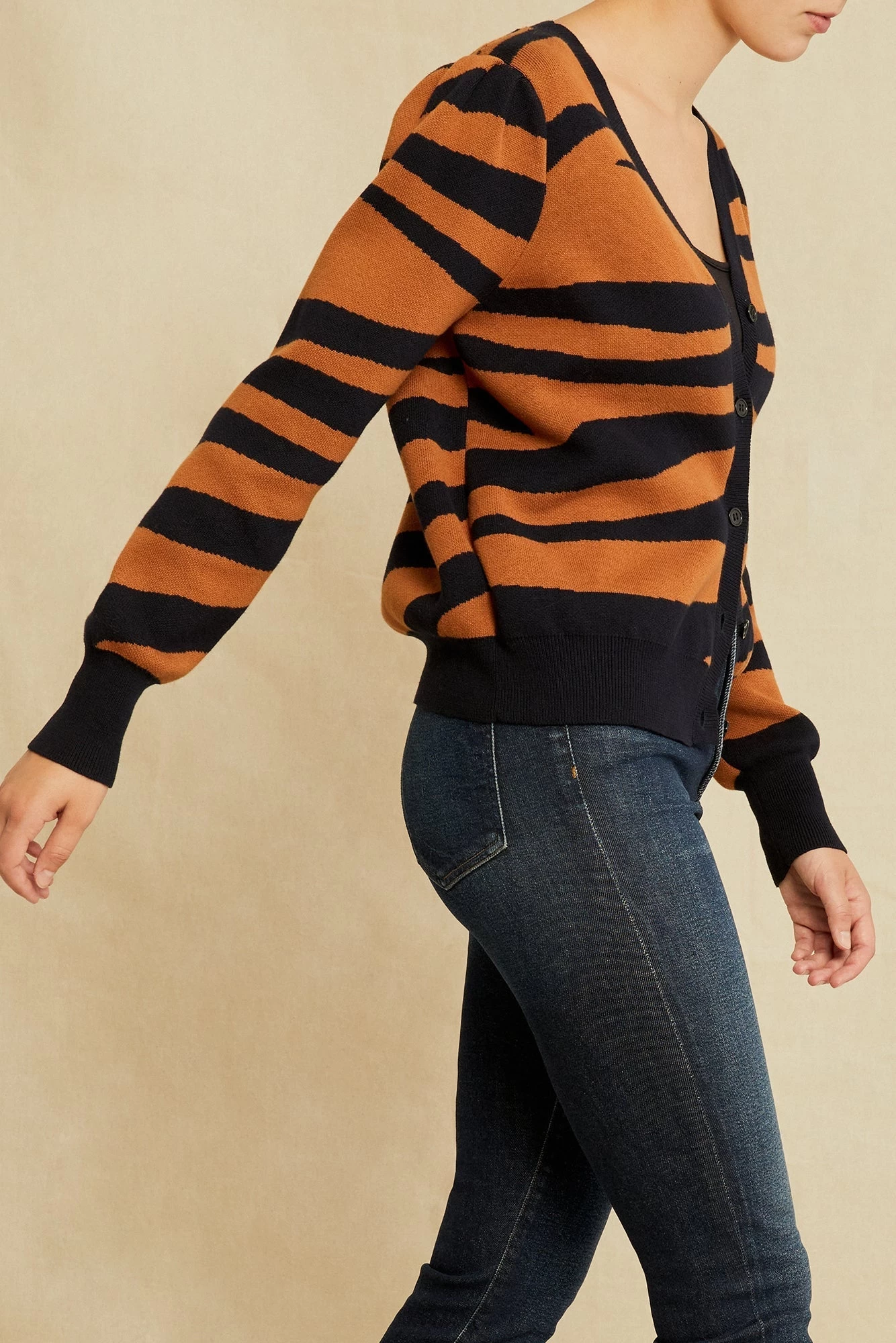 Tessa Organic Cotton Cardigan - Rust Black - ReAmour 2 Tessa Organic Cotton Cardigan - Rust Black - ReAmour - Image 2