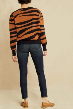 Tessa Organic Cotton Cardigan - Rust Black 8 Tessa Organic Cotton Cardigan - Rust Black -Vibe Wardrobe Shop 0619 Tessa Zebra Jacquard 1421 web 166ab437 7bd8 4d43 b63e 077ac1a43807