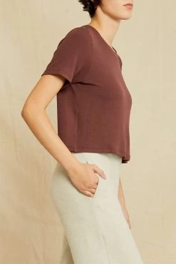 Tara Dream Rib Cropped Tee - Mocha -Vibe Wardrobe Shop 0622 Tara Mocha 5717 web eab655be bfb1 4dd5 a644 20981c50f339