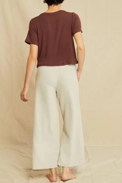 Tara Dream Rib Cropped Tee - Mocha -Vibe Wardrobe Shop 0622 Tara Mocha 5721 web f19c149f 420d 4cf7 88fd c18da3ac343f