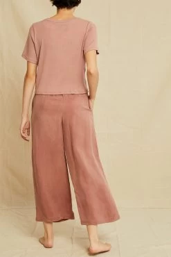 Tara Dream Rib Cropped Tee - Quartz -Vibe Wardrobe Shop 0622 Tara Quartz 2672 web 19b4f133 8c84 4af3 b559 c549b4f05249