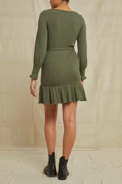 Ziggy Paris Rib Dress - Calla Green -Vibe Wardrobe Shop 0638ZiggyCallaGreen 7688 web 102aedb1 4ec8 4ffe b940 fa6b9ba67d52