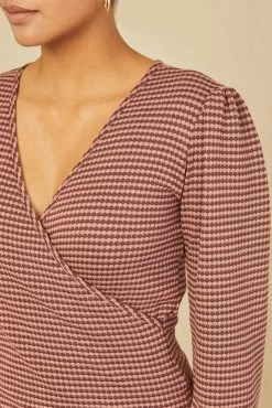 Nina Scallop Knit Top - Maple Quartz Stripe -Vibe Wardrobe Shop 0662 Nina Maple Quartz 2750 web 1d3d89c1 4422 4587 b8ba cd9399e1938c