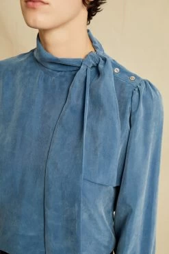 Olivet Cottonseed Cupro Blouse - Azure -Vibe Wardrobe Shop 0710 Olivet Cottonseed Cupro Azure 1374 web 821d2f1d 153e 4945 b445 9356556803f8