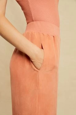 Salice Mixed Cupro Pants - Hibiscus -Vibe Wardrobe Shop 0721 Salice Pant Mixed Media Hibiscus 0145 web 3a6ec83a eb01 44bb bf04 778dfebf7ed2