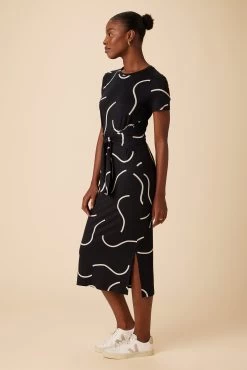 Colombe Viscose Knit Dress - Waves -Vibe Wardrobe Shop 10176 SS Colombe Viscose Waves 2