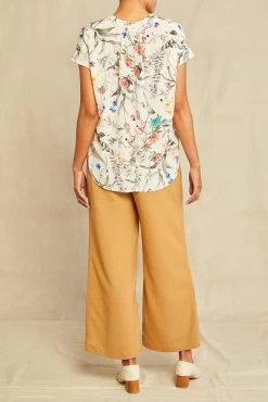 Renata Washable Silk Blouse - Luca Print 6 Renata Washable Silk Blouse - Luca Print -Vibe Wardrobe Shop 1068 Renata Luca 3122 web f878b47b 02c7 4640 a6c5 29fe29382892