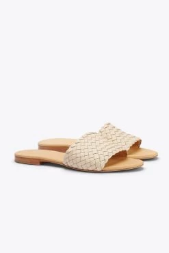 Nisolo Isla Woven Slide Sandal - Bone -Vibe Wardrobe Shop 2021 0219 SS21 WF 0030 BON 0788 V2