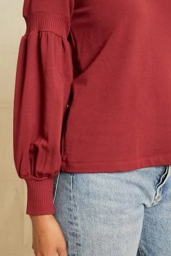 Maggie Luxe Fleece Top - Mulberry -Vibe Wardrobe Shop 211013 AV October ECOMM 0699MaggieMulberryLuxeFleece 7588 web 012e7c4c ed6e 44b2 ad42 f616916e20c5