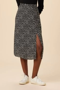 Ollie Ecovero Skirt - Italia -Vibe Wardrobe Shop 24 10125 Ollie Viscose Italia 6