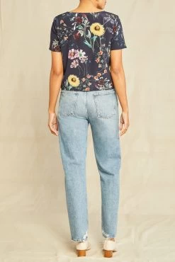 Willa Washable Silk Blouse - Provence Floral -Vibe Wardrobe Shop 2664 Willa Provence 1089 web 52174777 ce2a 4f4e 9e45 08b2ba26466f