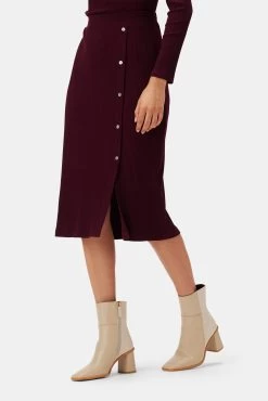 Gadot Paris Rib Skirt - Plum -Vibe Wardrobe Shop 3800R1 Lux Turtleneck Plum 2