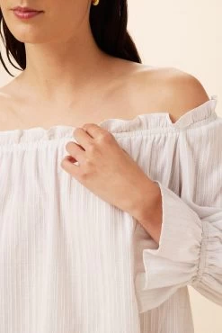 Valerie Off-Shoulder Cotton Blouse - White 7 Valerie Off-Shoulder Cotton Blouse - White -Vibe Wardrobe Shop 4030 Valerie White 4
