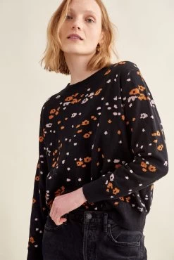 Reyes Sweater - ReAmour