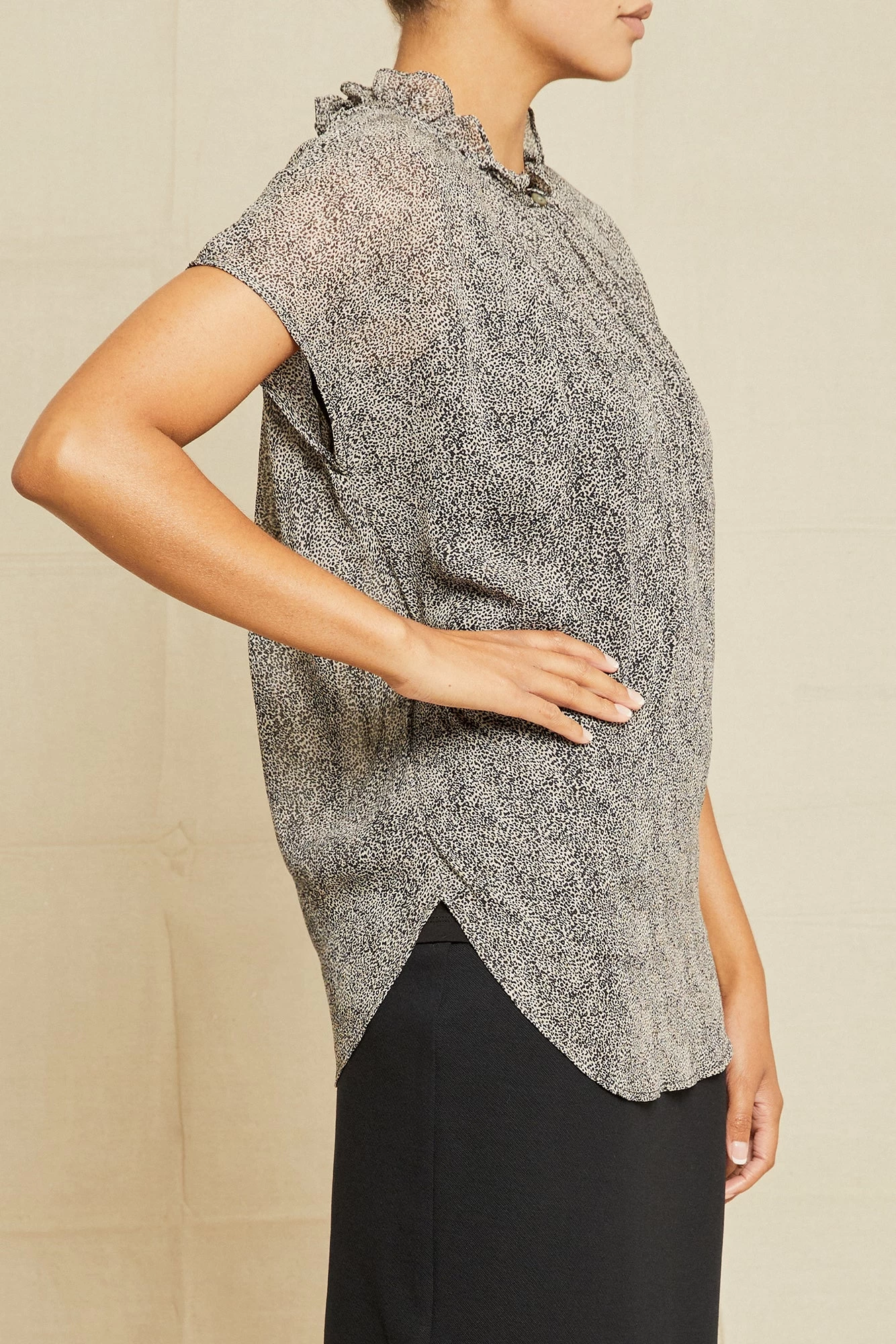 Maisie Nouveau Silk Blouse - Snow Leopard 2 Maisie Nouveau Silk Blouse - Snow Leopard - Image 2