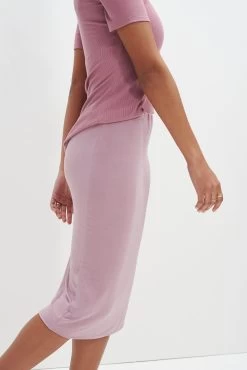 Yuma Dream Knit Skirt - Lilac -Vibe Wardrobe Shop 6089 Yuma Lilac 4363 web edaf7810 a38d 4cc2 9179 9f7f81a6fd92