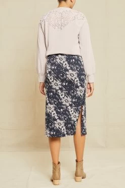 Vindy Sweater Knit Skirt - Lola Floral Blue -Vibe Wardrobe Shop 7606 Vindy Sweater Lola Floral 11079 web 6591db71 201c 4e9f 9b36 fbbc7b7d0f96