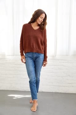 Belicia Sweater - ReAmour -Vibe Wardrobe Shop 9112 Belicia Mocha 1288 web 52fc3741 037b 42d0 b940 52f26c45b11f