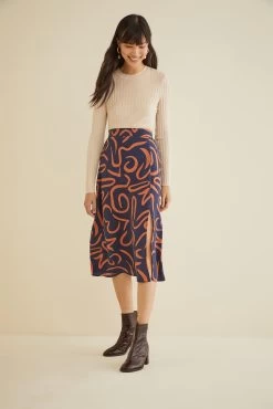 Ollie Midi Skirt - Matisse 6 Ollie Midi Skirt - Matisse -Vibe Wardrobe Shop 9678 Ollie Silk Matisse Rust 2293 web