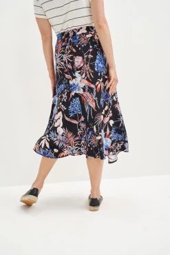 Blaze Washable Silk Skirt - Saint Barts Black Floral 6 Blaze Washable Silk Skirt - Saint Barts Black Floral -Vibe Wardrobe Shop 9838 Blaze Washable Silk Saint Barts Black 0791 Web 0eea2de3 fb17 4cc4 8210 7cef0f6c9daa